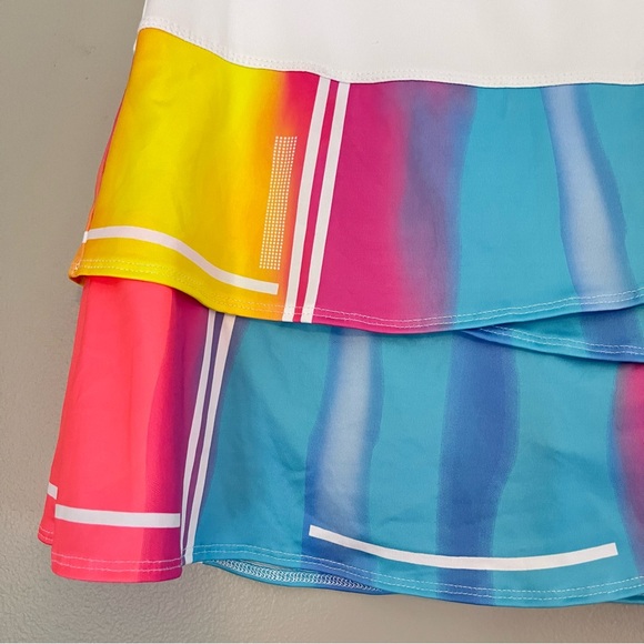 Lucky in Love Tiered Athletic Pull On Skort White Rainbow Print Large - Picture 2 of 5